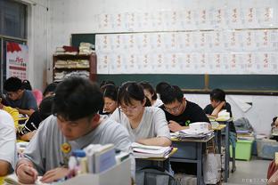 萨内全场数据：获评8分，2次助攻&关键传球3次&传球成功率79.4%